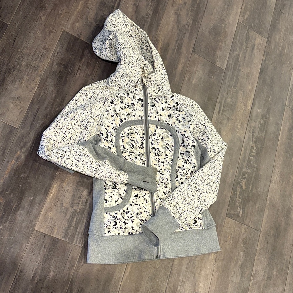 lululemon athletica Gray Patterned Scuba Hoodie